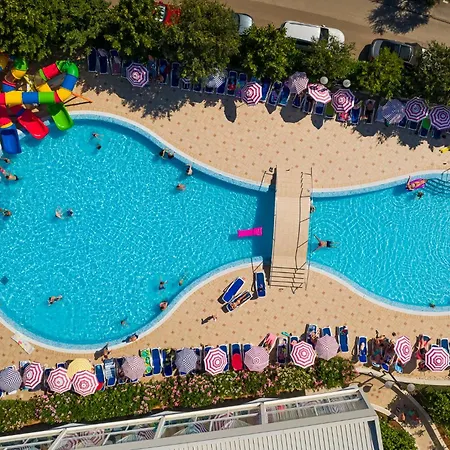 Hotel Maslinica Narcis 4*