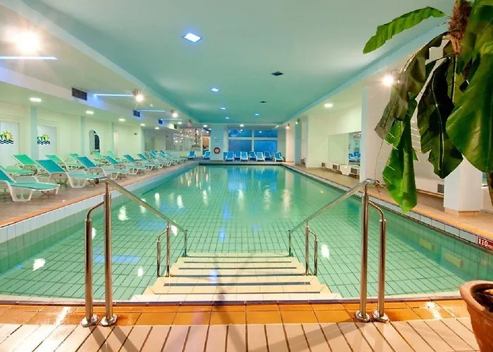 Maslinica Narcis Hotel 4*