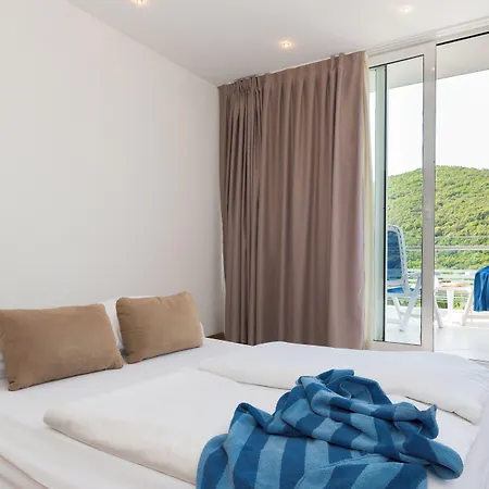 Maslinica Narcis 4*