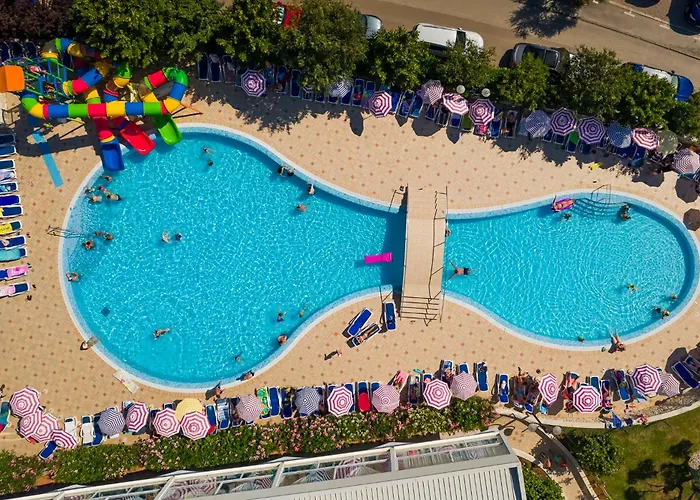 Hotel Maslinica Narcis 4*