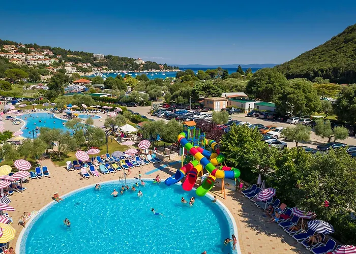 Maslinica Narcis Hotel 4*