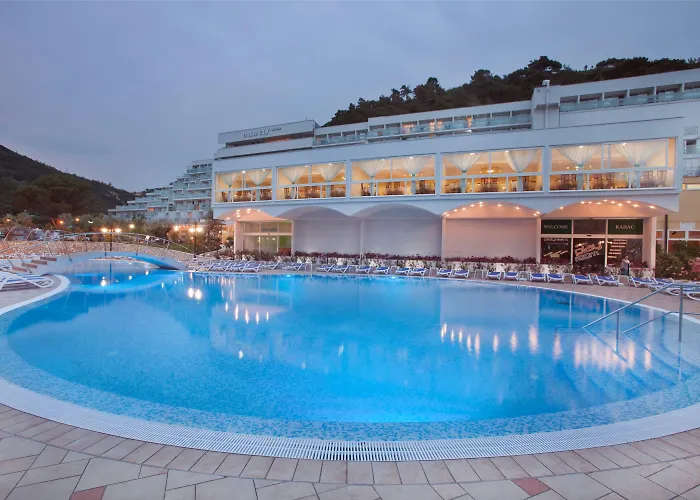 Maslinica Narcis Hotel 4*